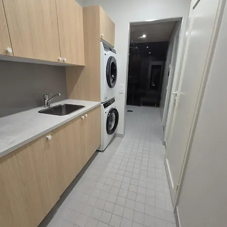 Modern Santa's Family * 罗瓦涅米